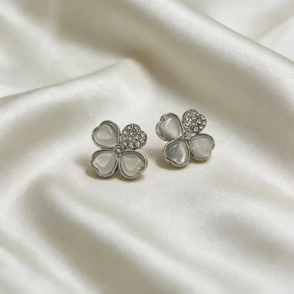 Silver_Tone_Floral_Stud_Earrings_for_Women