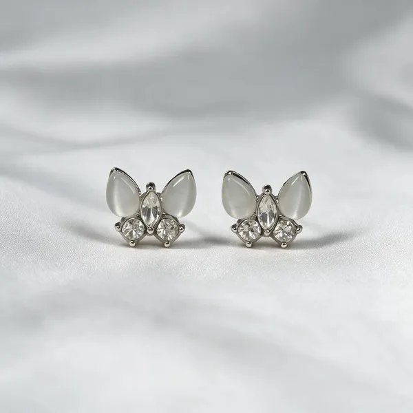 Silver-Tone_Floral_Stud_Earrings_for_Women