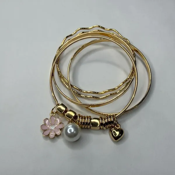Gold_Tone_Charm_Bangle_Set_for_Women