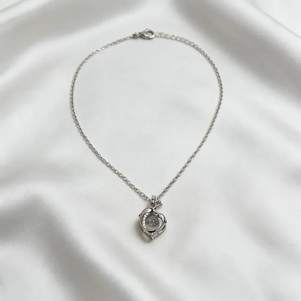 Silver-Tone_Heart_Pendant_Necklace_for_Women
