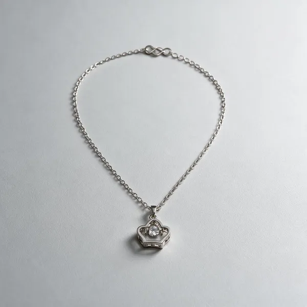 Silver_Tone_Crown_Pendant_Necklace