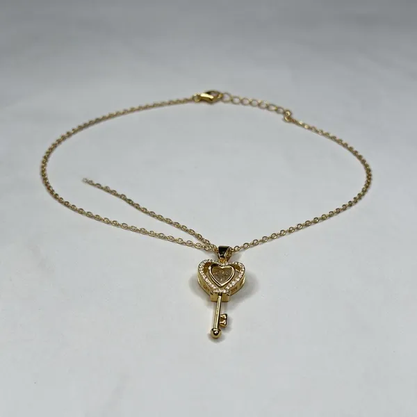 Gold_Tone_Heart_Key_Pendant_Necklace_for_Women
