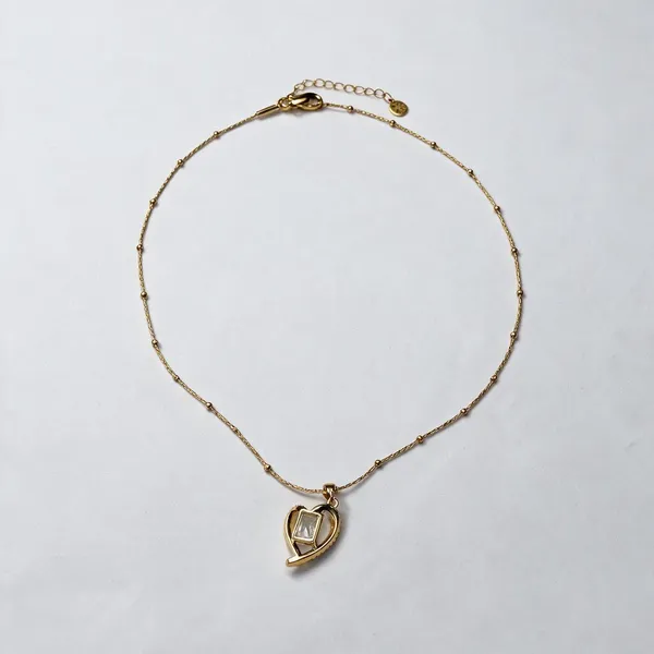 Gold_Tone_Beaded_Heart_Pendant_Necklace