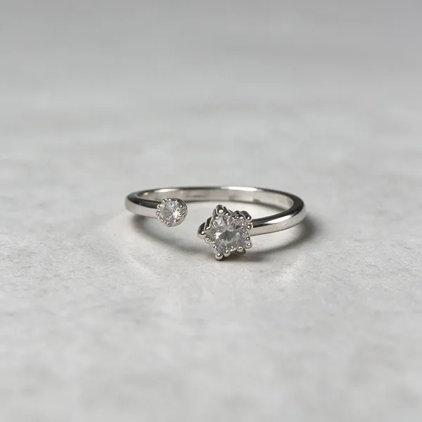 Silver_Tone_Crystal_Ring_for_Women