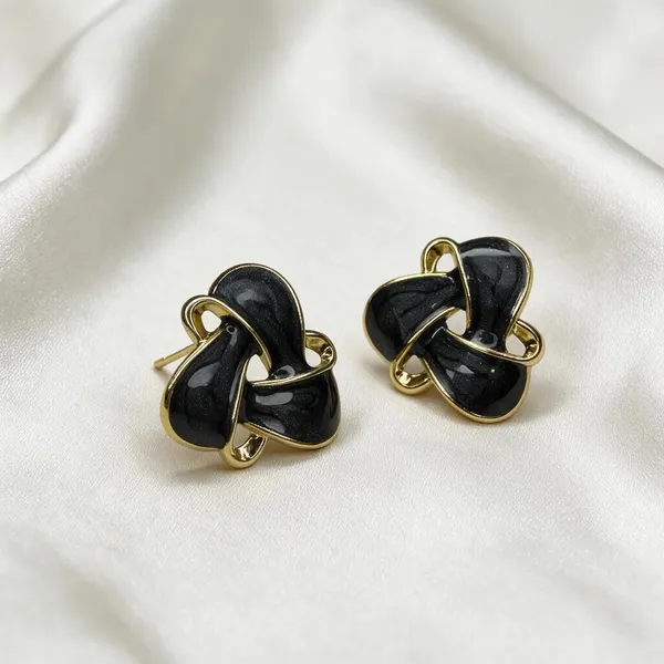Black_Gold_Tone_Drop_Earrings_for_Women