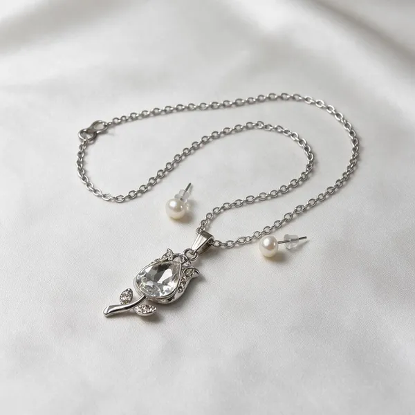 Silver_Tone_Crystal_Pendant_Necklace_And_Earrings_Set_For_Women