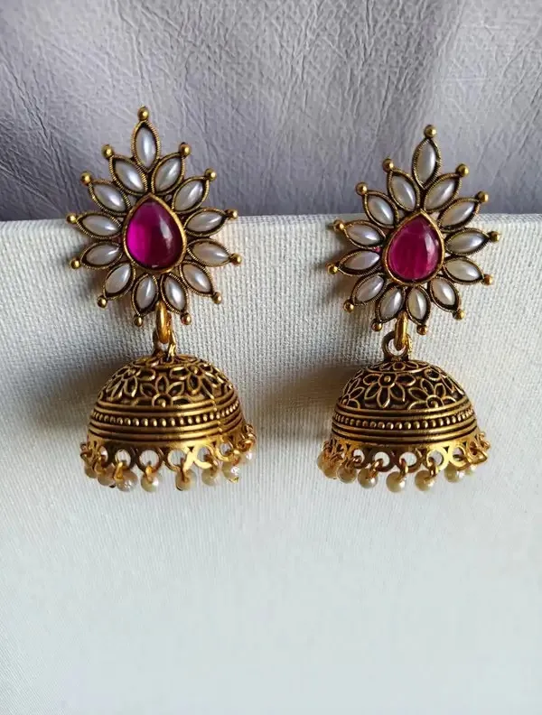 Gold_Metal_Alloy_Red_Stone_Jhumka_Drop_Earrings_For_Women