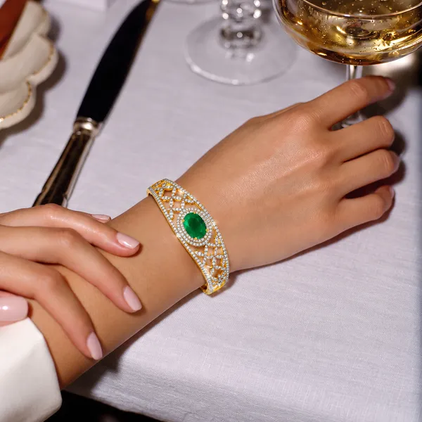 Designer_Green_Stone_Bracelet_for_Women
