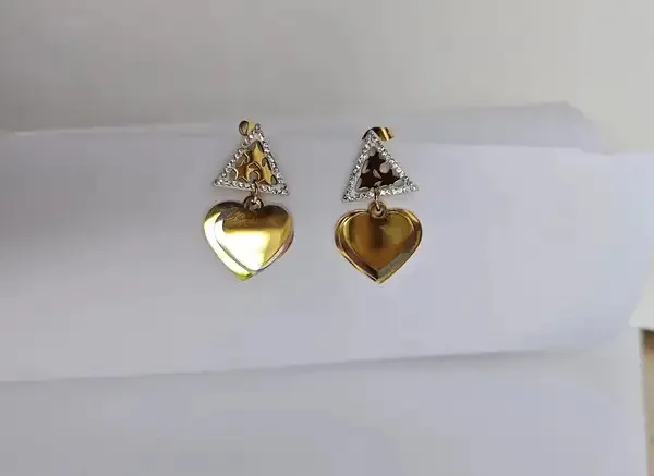 Gold_Metal_Alloy_Triangular_Sparkling_Heart_Accent_Drop_Earrings_For_Women