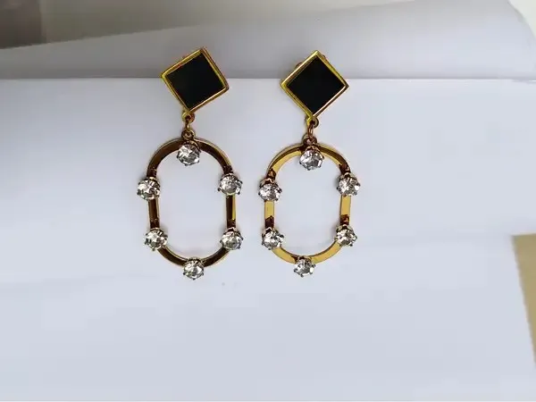 Gold_Metal_Alloy_Black_Square_Crystal_Drop_Earrings_For_Women