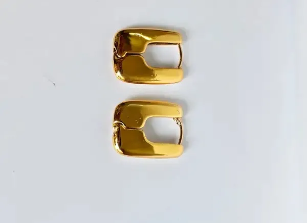 Gold_Metal_Alloy_Polished_Rectangular_Drop_Earrings_For_Women