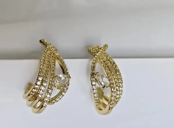 Gold_Metal_Alloy_Clear_Stone_Layered_Elongated_Drop_Earrings_For_Women