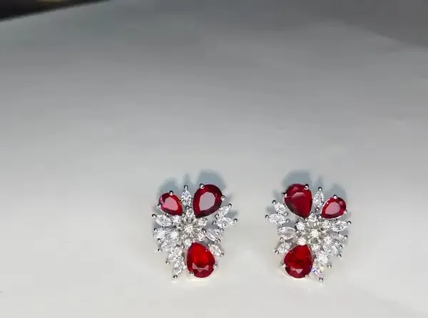 White_And_Red_Metal_Alloy_Earring_For_Women