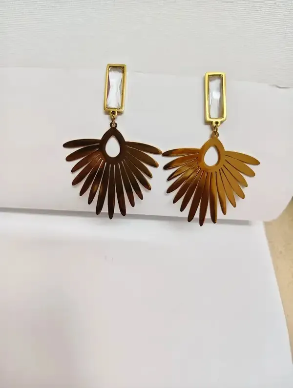 Gold_Metal_Alloy_Fan_Pendant_Rectangle_Drop_Earrings_For_Women