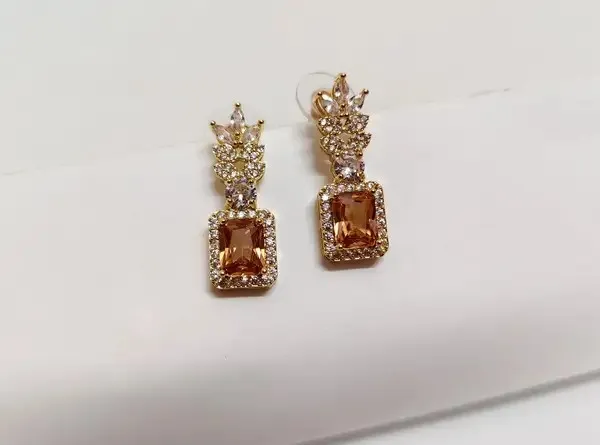 Gold_Metal_Alloy_Floral_Brown_Stone_Drop_Earrings_For_Women