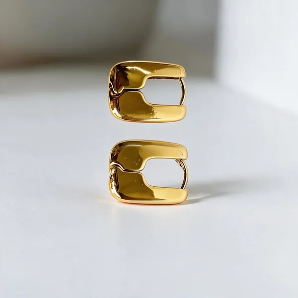 Gold_Metal_Alloy_Polished_Rectangular_Drop_Earrings_For_Women