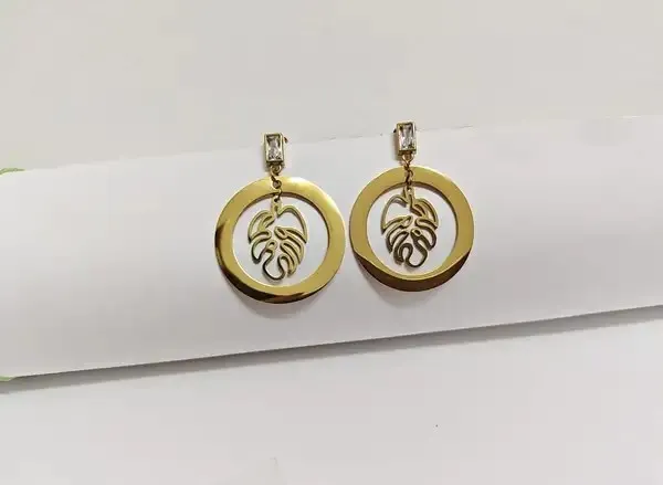 Gold_Metal_Alloy_Monstera_Leaf_Cut-Out_Drop_Earrings_For_Women