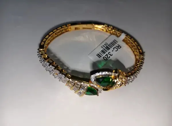 Gold_Metal_Alloy_Bracelet_For_Women