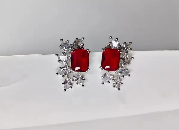 White_And_Red_Metal_Alloy_Earring_For_Women