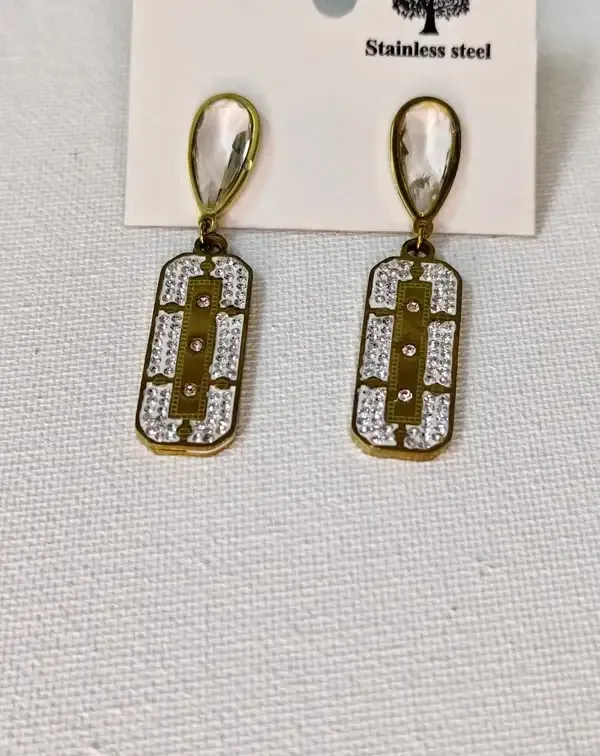 Gold_Metal_Alloy_Teardrop_Geometric_Rectangular_Pendant_Drop_Earrings_For_Women