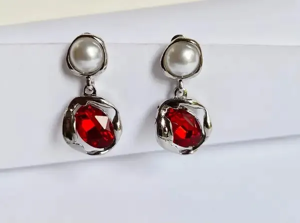 Silver_Metal_Alloy_Pearl_Red_Stone_Drop_Earrings_For_Women