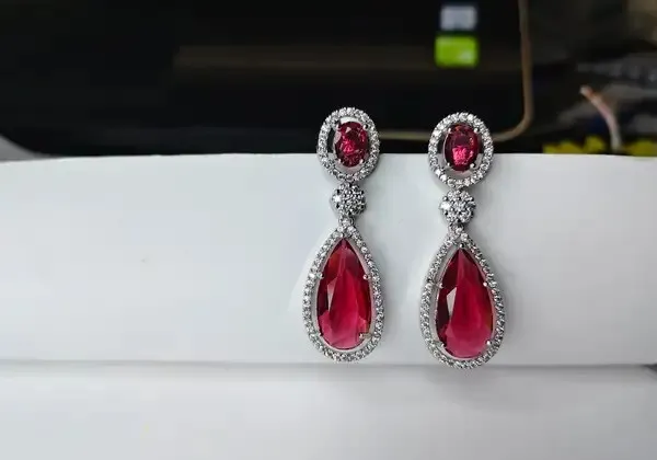White_And_Red_Metal_Alloy_Earring_For_Women