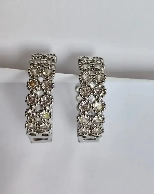 Silver_Metal_Alloy_Crystal_Embellished_Hair_Clip_For_Women