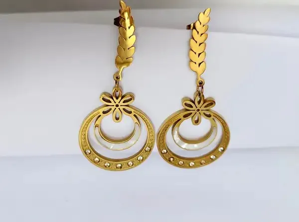 Gold_Metal_Alloy_Leaf_Floral_Stone_Drop_Earrings_For_Women