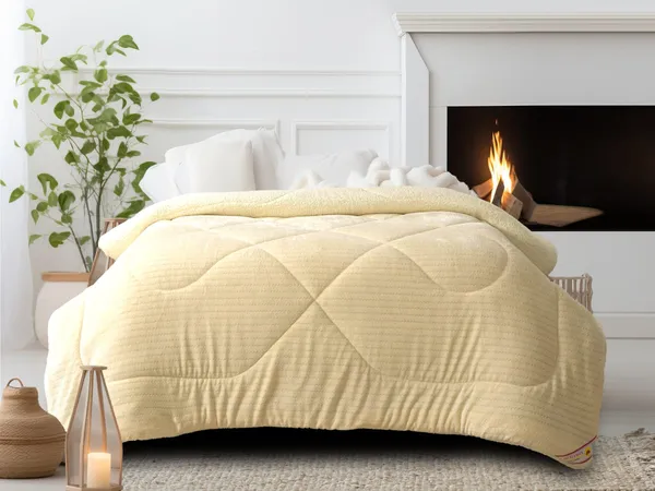 Polyester_Geometric_Diamond_Quilted_Cream_Blanket_Set