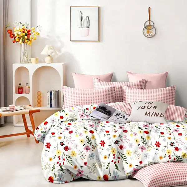 Polyester_Floral_Print_White_Pink_Quilted_Blanket_Set