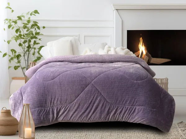 Polyester_Solid_Curved_Quilted_Purple_Blanket_Set