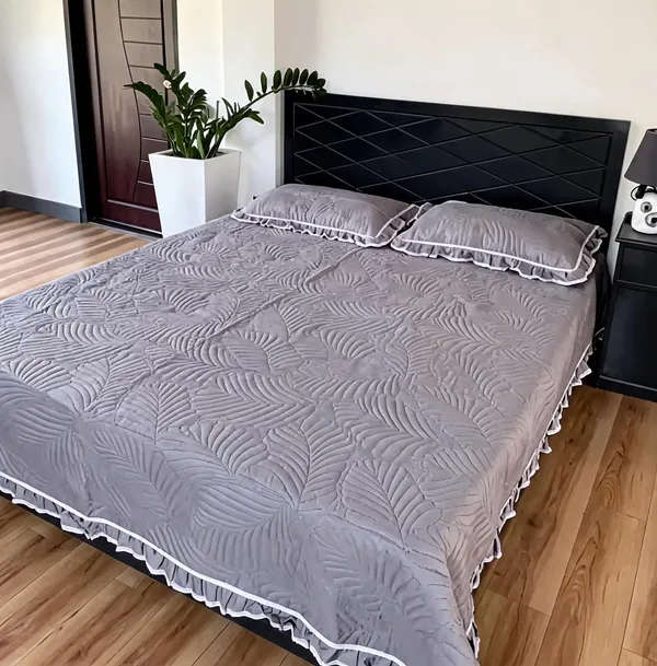 Poly_Cotton_Ruffled_Quilted_Leaf_Pattern_Grey_Bedsheet_With_Pillow_Set