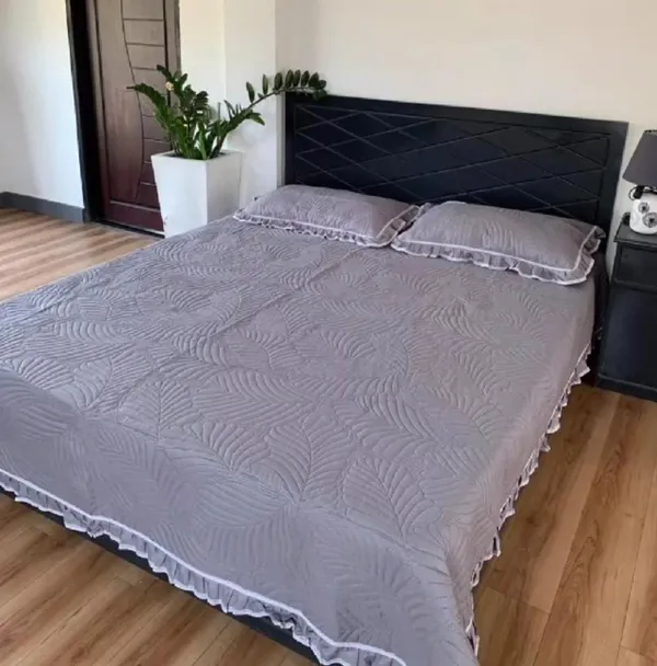 Poly_Cotton_Ruffled_Quilted_Leaf_Pattern_Grey_Bedsheet_With_Pillow_Set
