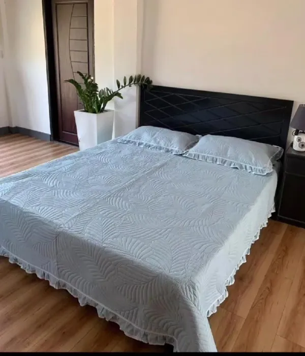Poly_Cotton_Ruffled_Quilted_Leaf_Blue_Bedsheet_With_Pillow_Set