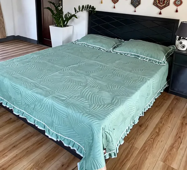 Poly_Cotton_Fringed_Leaf_Pattern_Mint_Green_Bedsheet_With_Pillow_Set