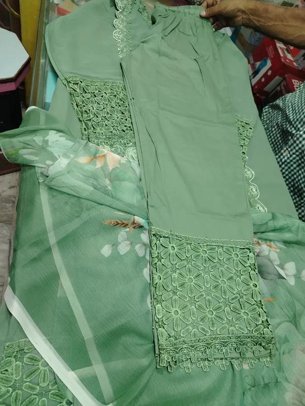 Green_Embroidered_Kurta_Set_for_Women