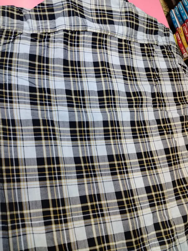 Black_Woven_Elastic_Waist_Shorts_for_Men