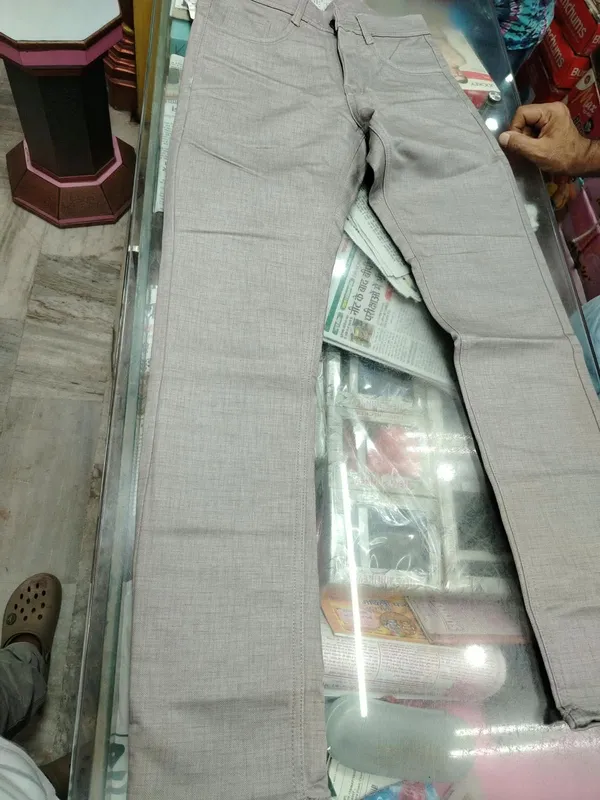 Grey_Textured_Slim_Fit_Trousers_for_Men