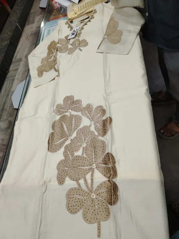 Cream_Embroidered_Straight_Kurta_for_Women