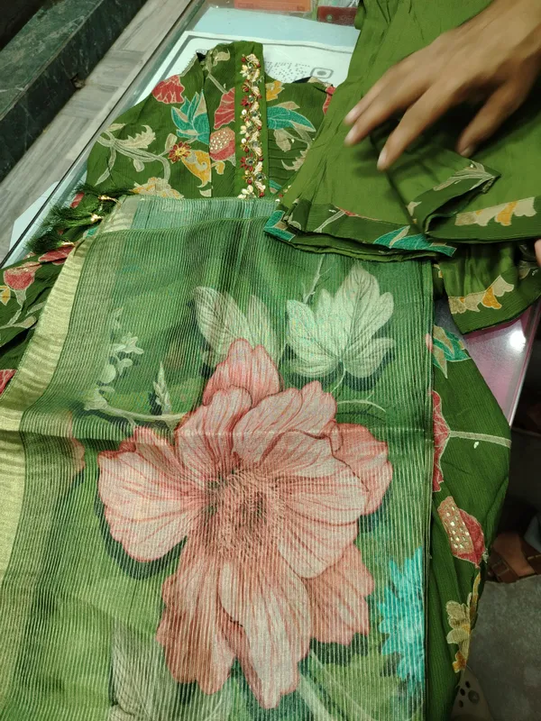 Green_Printed_Unstitched_Suit_Set_for_Women