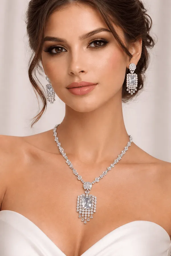 Silver_Tone_Crystal_Necklace_And_Earrings_Set_For_Women