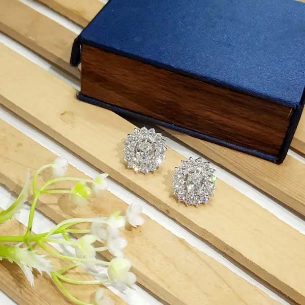 Silver_Tone_Crystal_Cluster_Stud_Earrings_for_Women