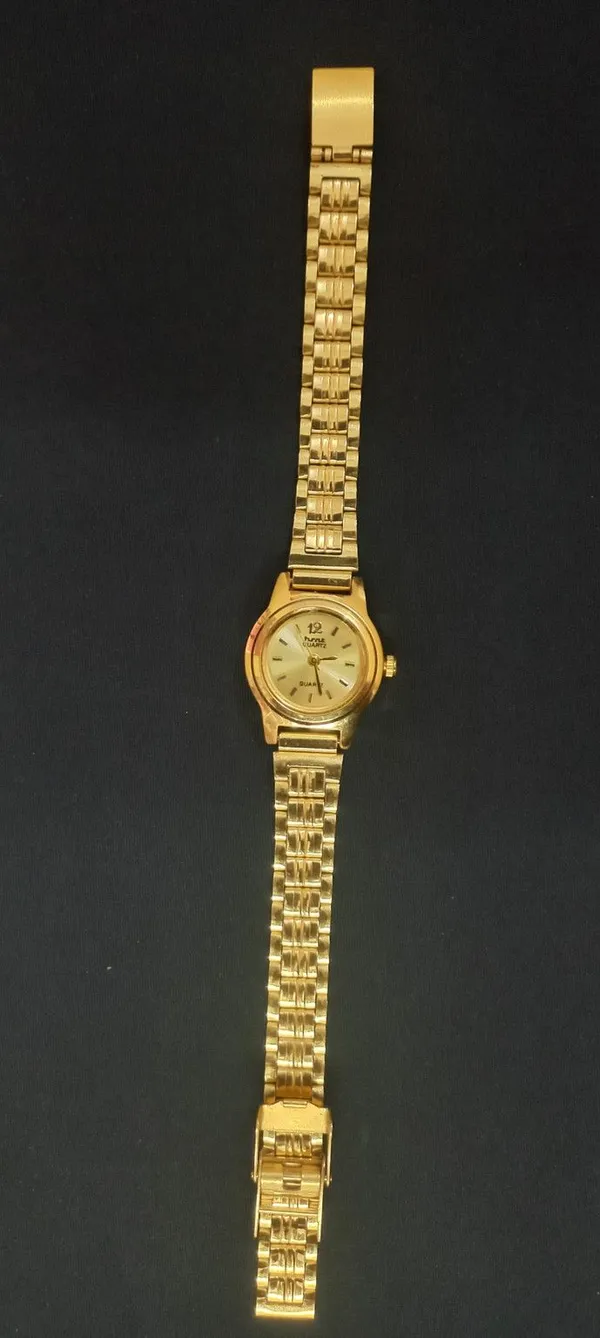 ZYVRA_Golden_Stainless_Steel_Analog_Watch_For_Unisex