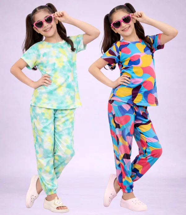 Multicolor_Cotton_Regular_Fit_Pajama_Set_For_Girls
