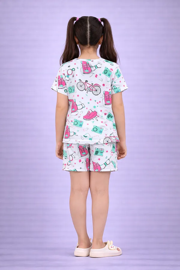 White_Cotton_Short_Sleeve_Printed_T-Shirt_&_Shorts_Set_For_Girls