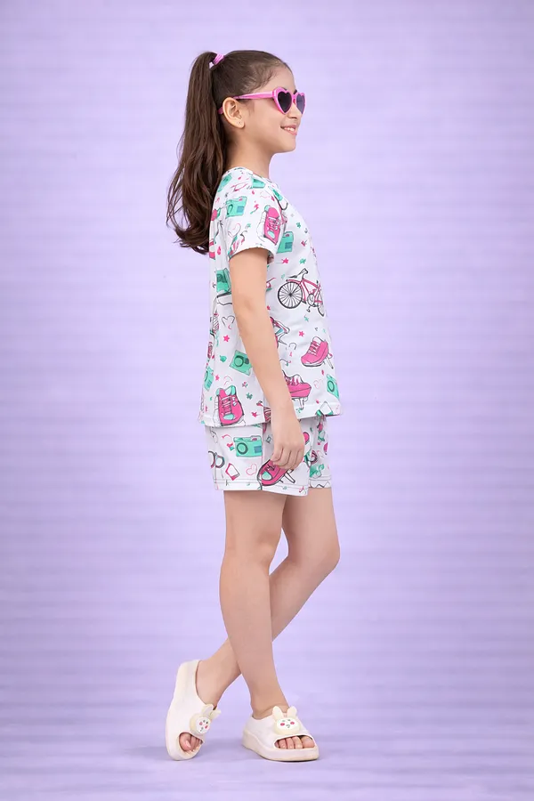 White_Cotton_Short_Sleeve_Printed_T-Shirt_&_Shorts_Set_For_Girls