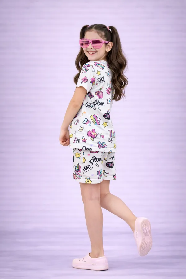 White_Cotton_Short_Sleeve_Printed_T-Shirt_&_Shorts_Set_For_Girls