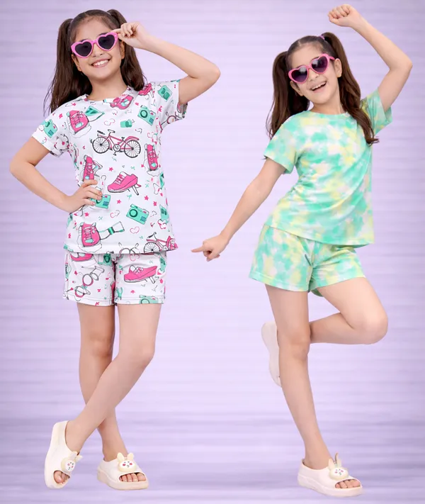 Multicolor_Cotton_Regular_Fit_T-Shirt_&_Shorts_Set_For_Girls