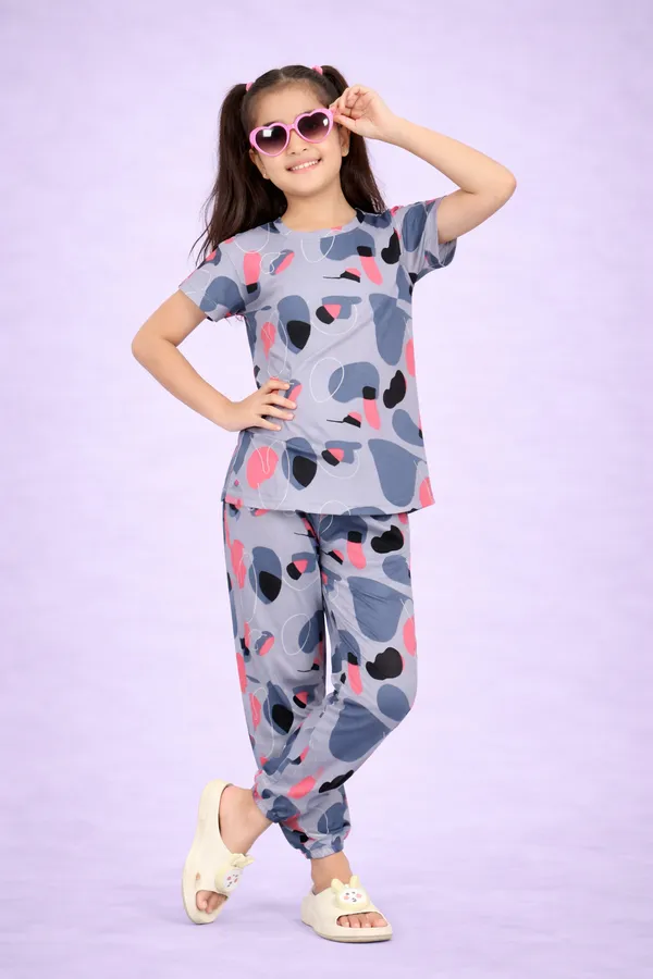 Grey_Cotton_Printed_Pajama_Set_For_Girls