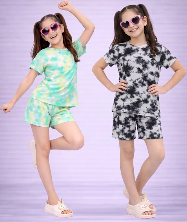Multicolor_Cotton_Tie-Dye_T-Shirt_&_Shorts_Set_For_Girls